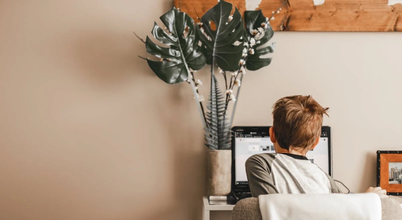 Child using a computer